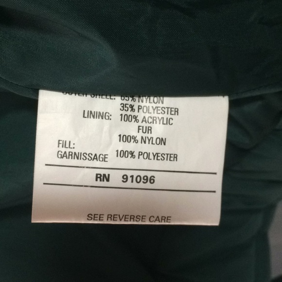 Green Puffer ski jacket with faux fur collar  hood - Picture 8 of 8